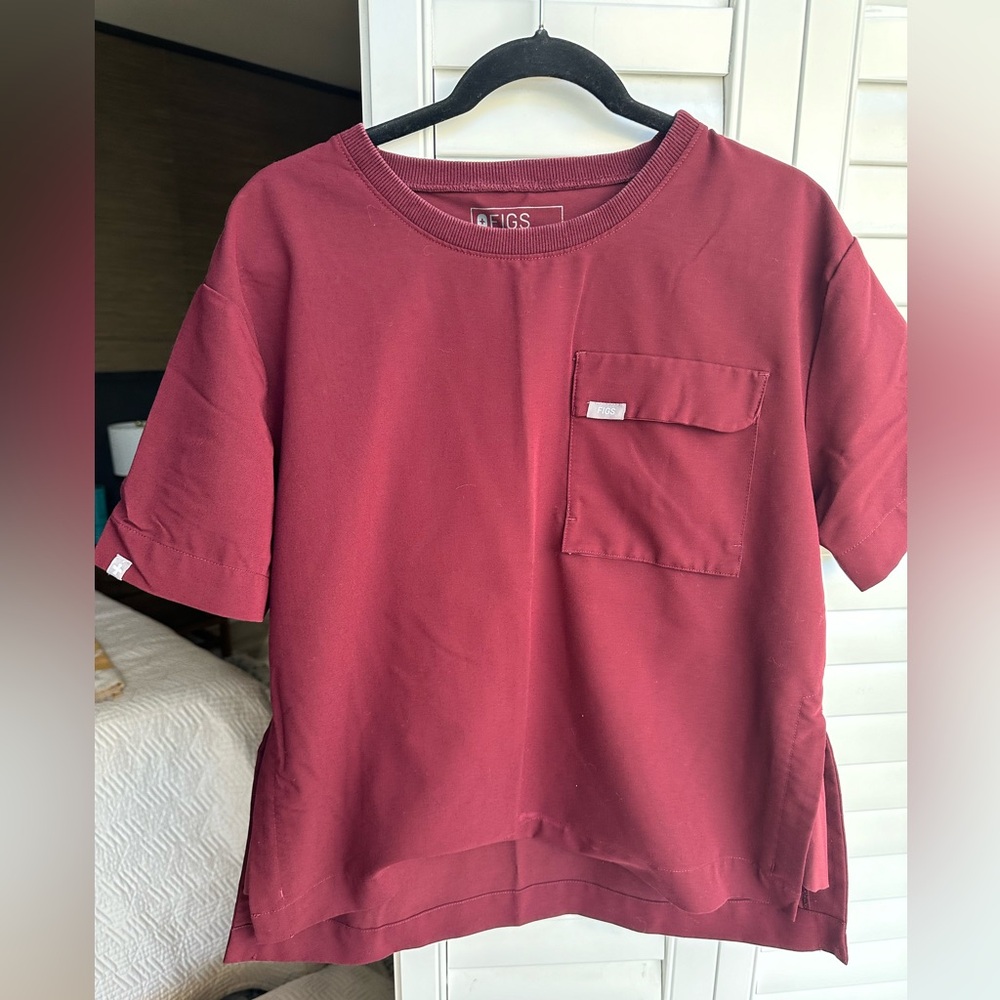 Figs scrub set maroon
